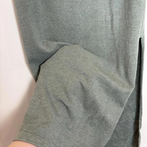 Fabletics Cloud Seamless High-Waisted Side Slit Knit Fall & Winter Skirt Size:XL - Picture 4 of 6